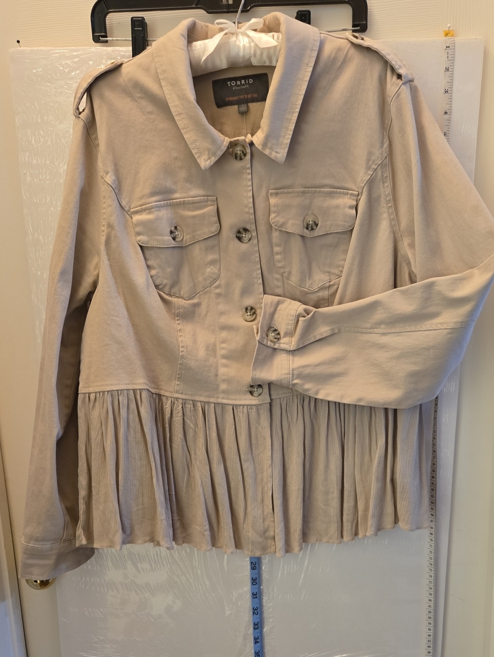 NWT Torrid Beige Utility Jacket with Pleated Hem Size 1/1x/14-16